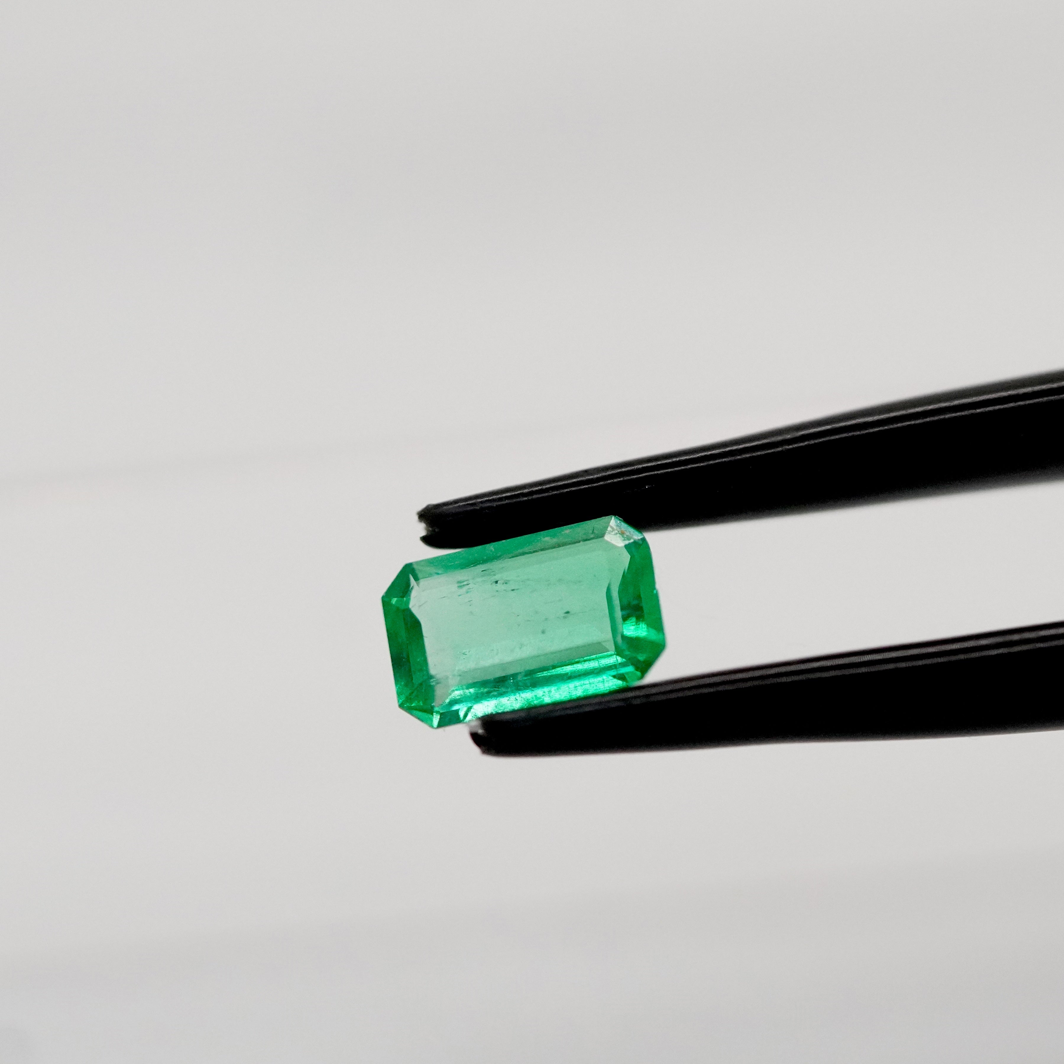 0,71 ct Muzo Baguette cortado