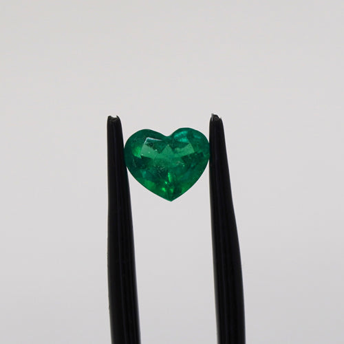 1,38 ct Muzo Corazón Cortado
